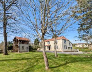 Charmante gasconne en cœur de village