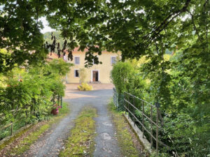 Grande ferme rénovée sur 4ha, et studio indépendant