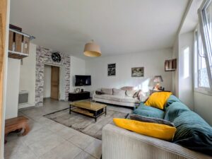 Maison de ville rénovée de 143 m² au cœur de Plaisance